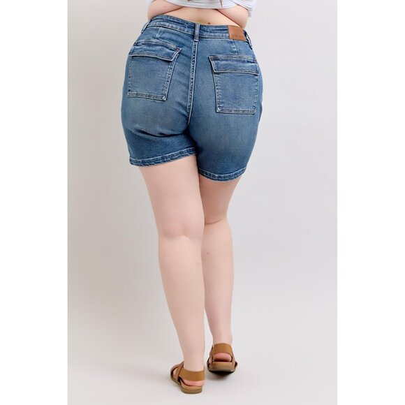 NWT Judy Blue Plus Size High Rise Denim Shorts w Back Flap Pockets, Seam Detail - Picture 6 of 7